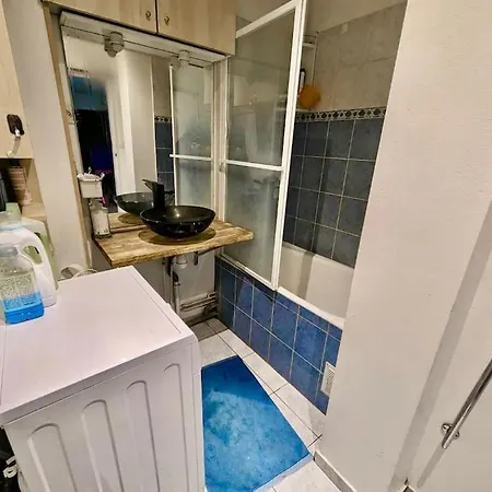 Tres Jolie Equipe & Wifi Apartment *