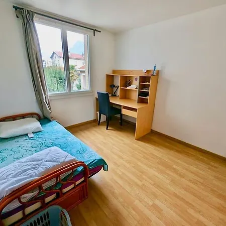 Tres Jolie Equipe & Wifi * Grenoble